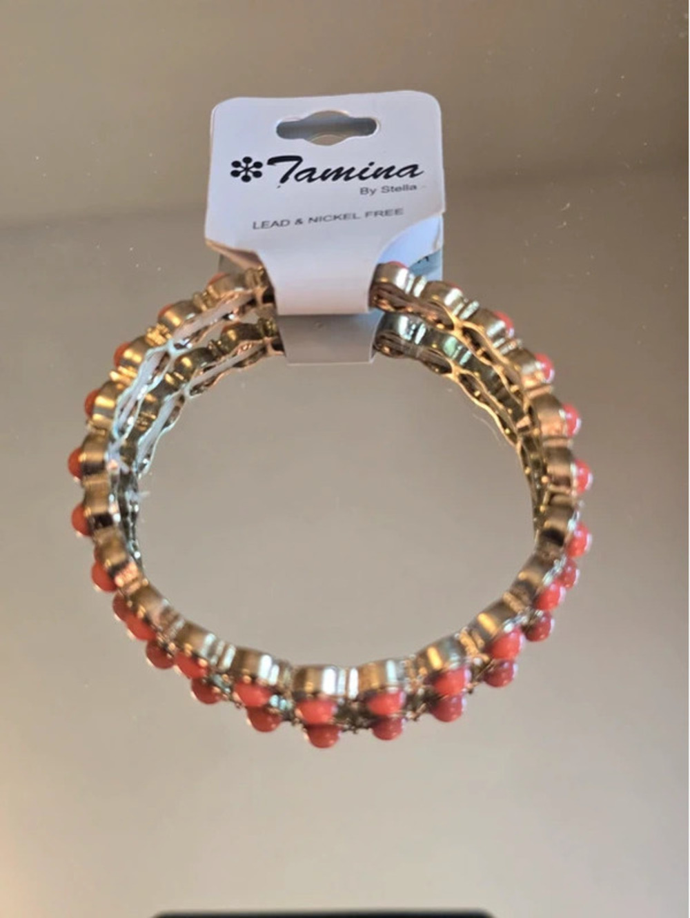 Beautiful coral tone bracelet - Brand New